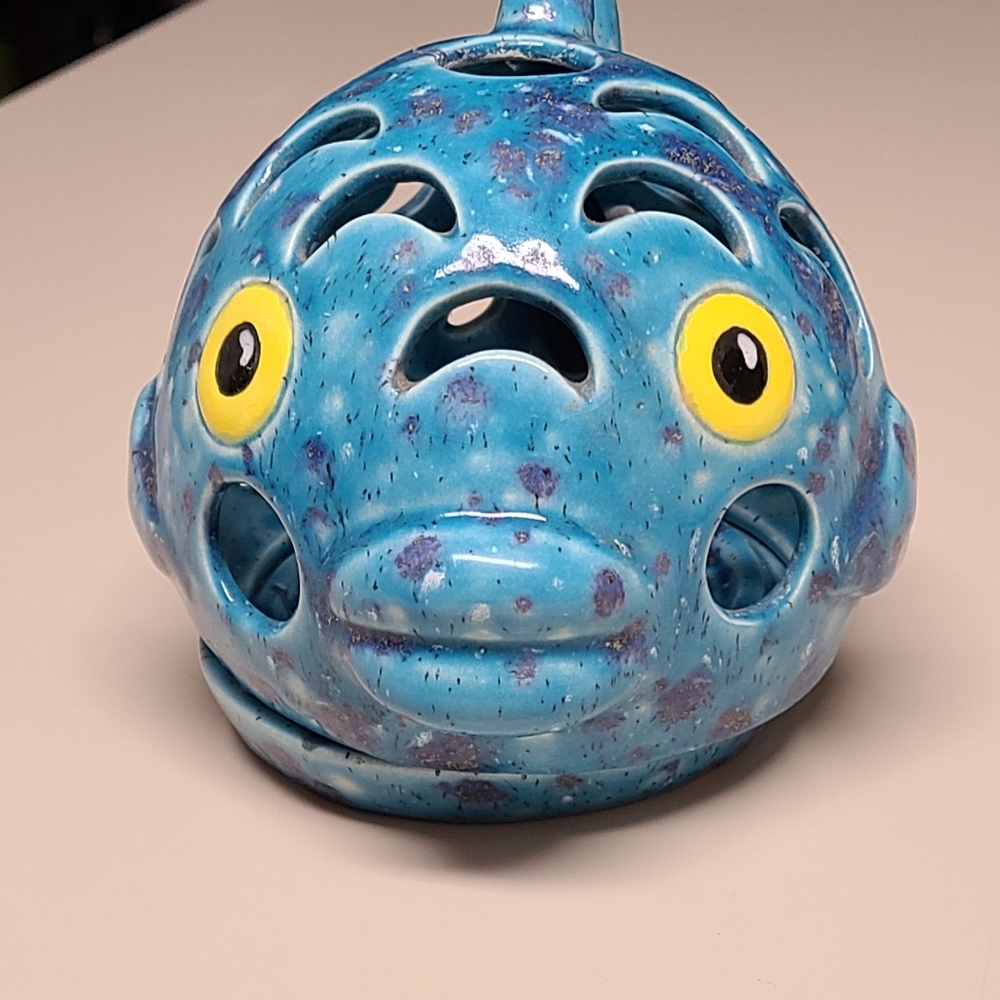Ceramic Votive Puffer Fish Tea light candle holder - Picture 3 of 11